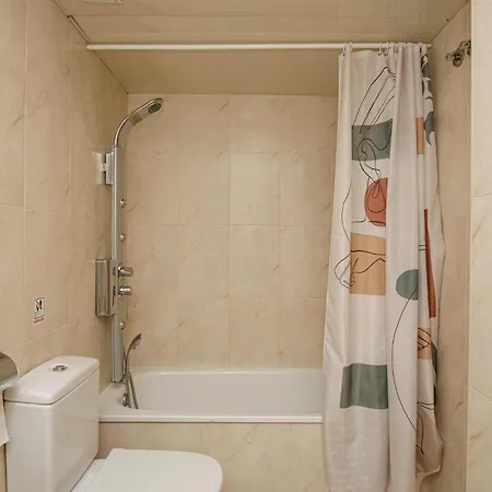 2 Bedroom In *